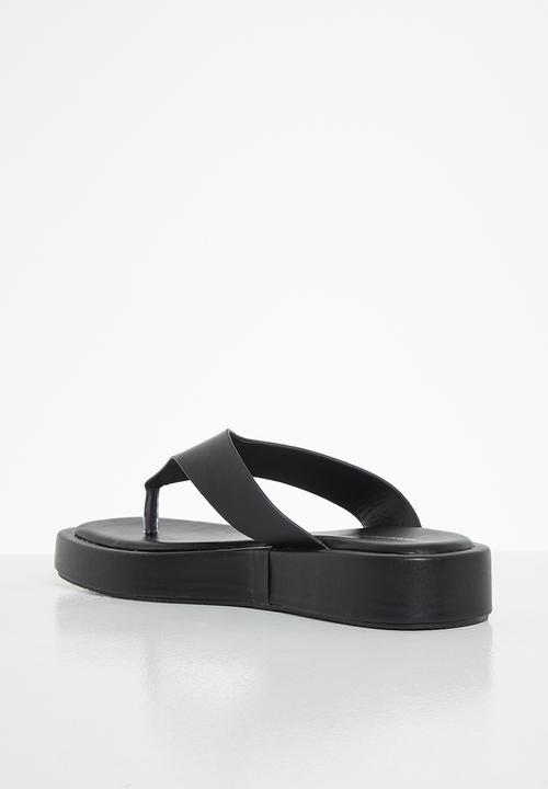 Public Desire - Voyage padded toepost sandal - black