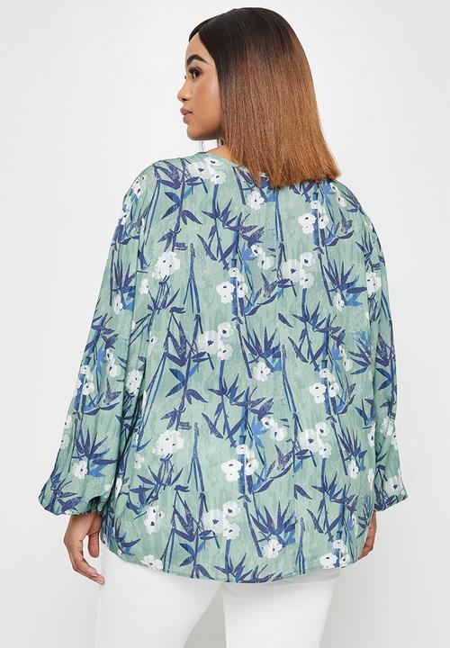 edit Plus - Boxy notch neck shell - sage bamboo