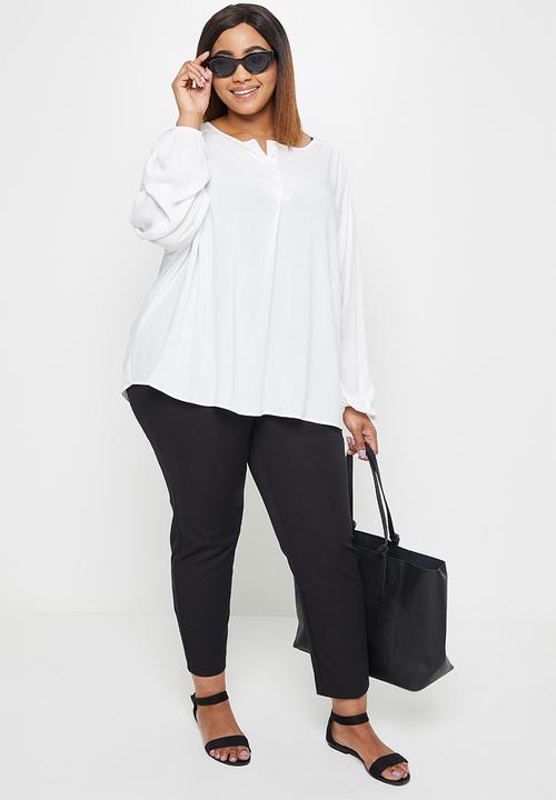 edit Plus - Boxy notch neck shell - milk