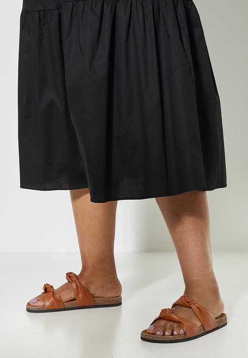 Superbalist - Mandarin collar tiered dress - black