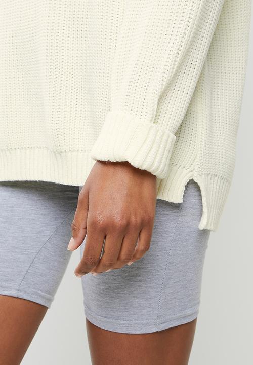 Glamorous - V-neck knitted jumper - ecru