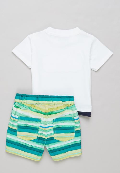 GUESS - Short sleeve T-shirt & stripe shorts - white & green