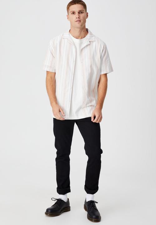 Cotton On - Textured short sleeve shirt - sand