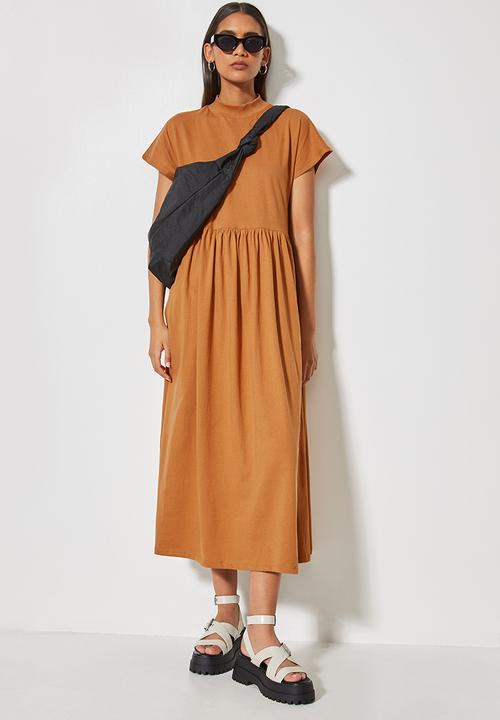 Superbalist - Funnel neck babydoll T-shirt dress - abode