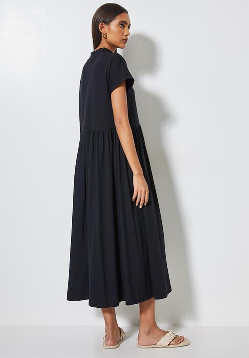 Superbalist - Funnel neck babydoll T shirt dress - black