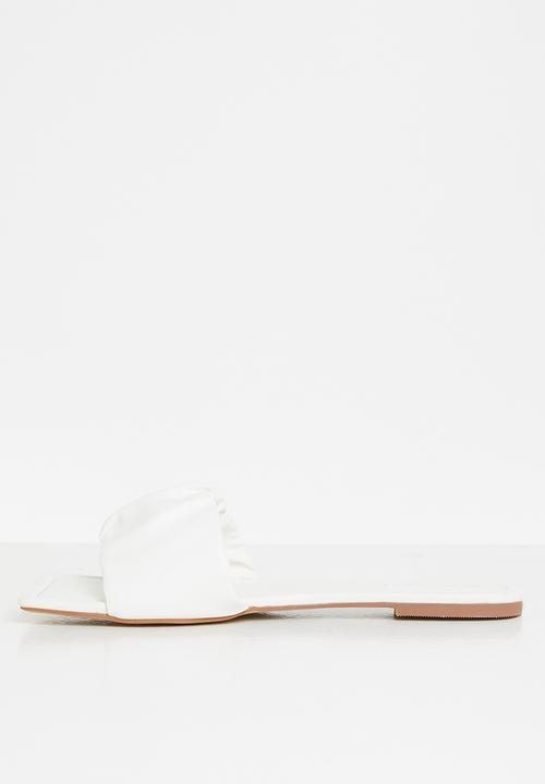Glamorous - Ruched slide - white