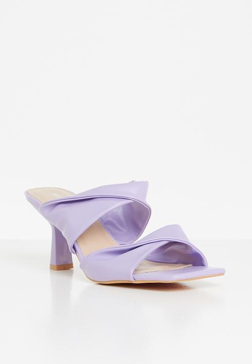 Glamorous - Wide fit twist strap mule sandal - lilac