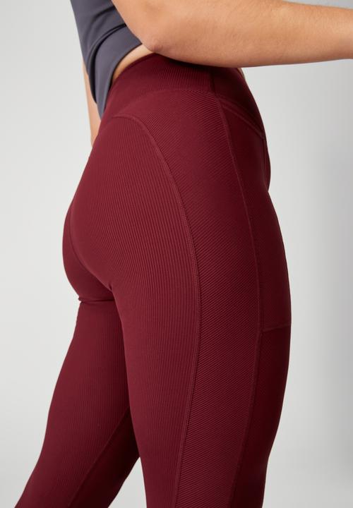 Cotton On - Curve active rib pocket 7/8 tight - burgundy 