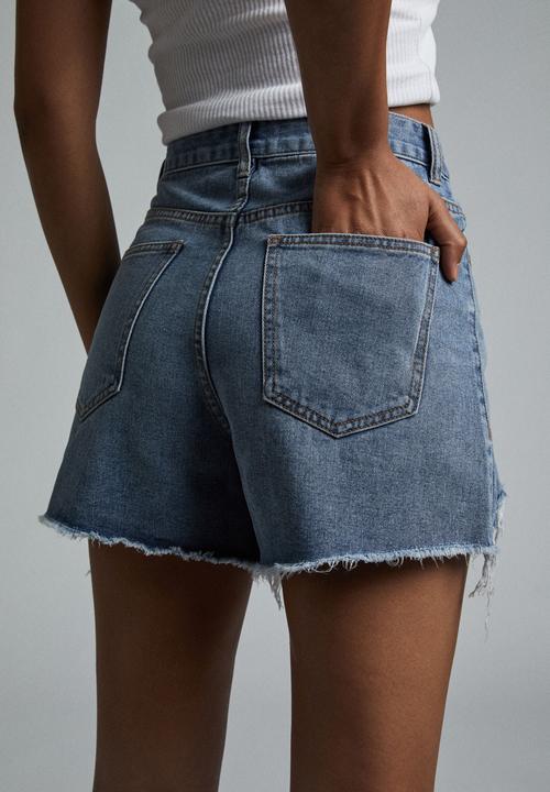 Cotton On - High ripped mom denim short - brunswick blue
