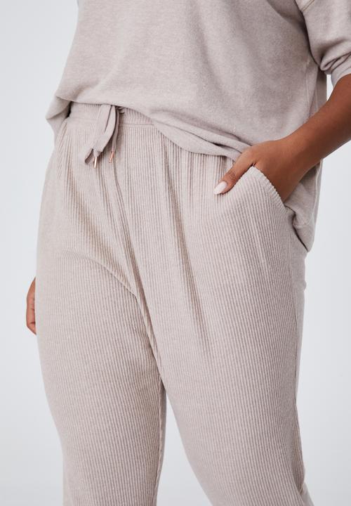 Cotton On - Curve super soft slim fit pant - mushroom marle rib