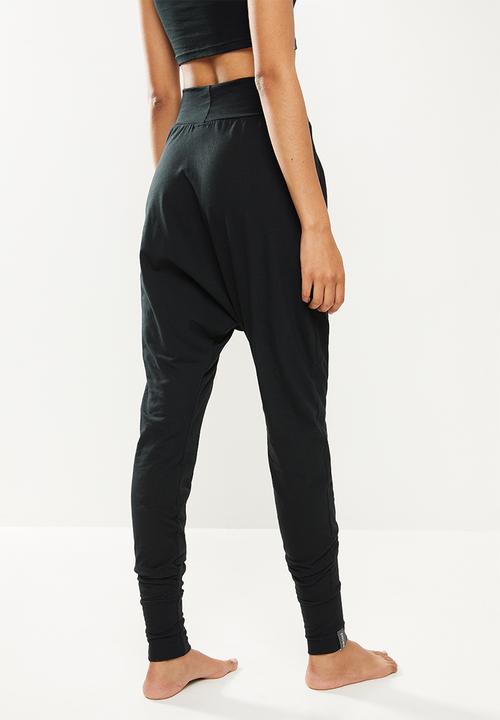 STRONG by T-Shirt Bed Co. - Ultimate harem - black