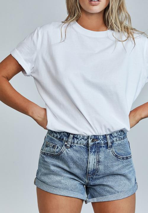 Cotton On - Mid relaxed denim short - brunswick blue
