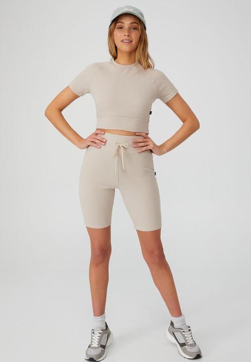 Cotton On - Lifestyle rib mid length bike short - natural