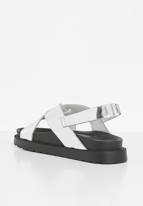 Jada - Cross strap chunky sandal - silver