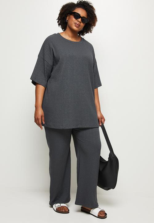 edit Plus - Wide neck crew rib tee - charcoal