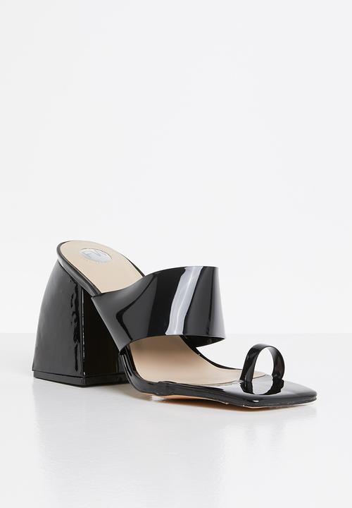 Footwork - Bert toe post block heel mule - black