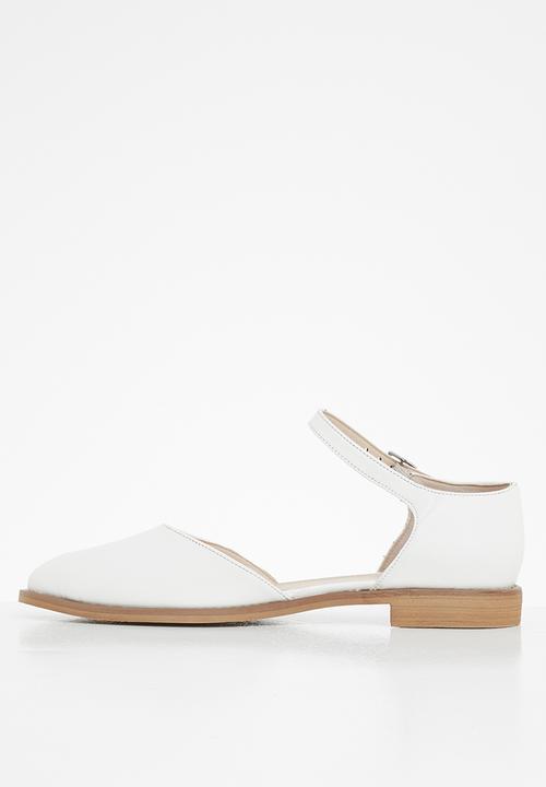 Superbalist - Glow strap pump - white