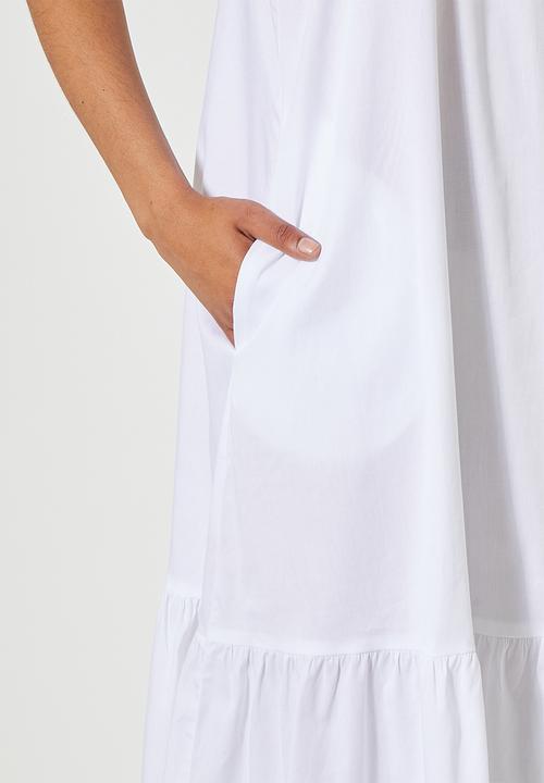 Superbalist - Pocket detail tiered dress - white