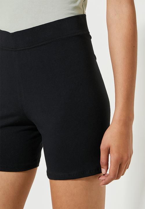 Superbalist - Cheeky cycle shorts - black
