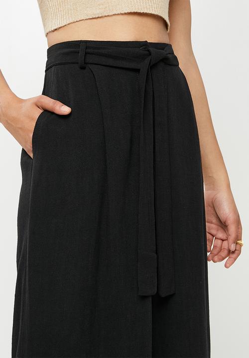 Me&B - Linen wide leg pant with sash - black