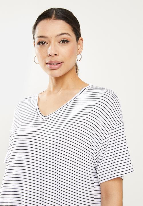 Trendyol - Striped asymmetrical knitted T-shirt - white