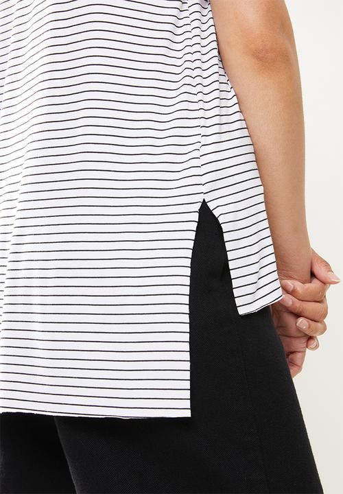 Trendyol - Striped asymmetrical knitted T-shirt - white