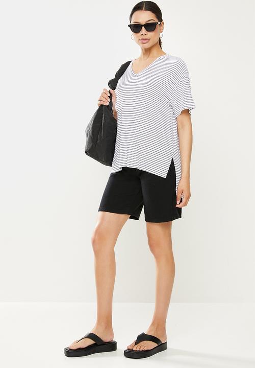 Trendyol - Striped asymmetrical knitted T-shirt - white