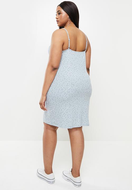 Cotton On - Curve cassie strappy mini dress - penny ditsy sunfaded denim