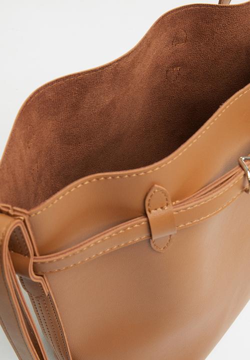 Superbalist - Clarissa bucket bag - tan
