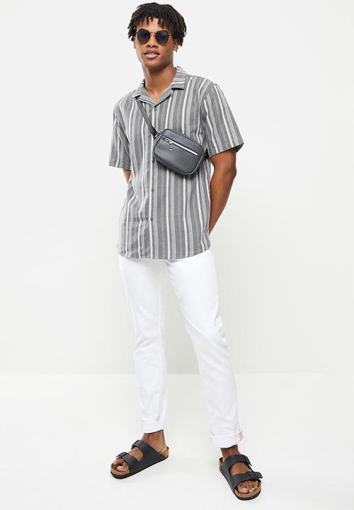 Cotton On - Textured short sleeve shirt - black