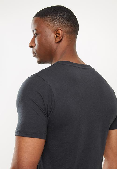 New Balance  - Nb classics nb logo tee - black