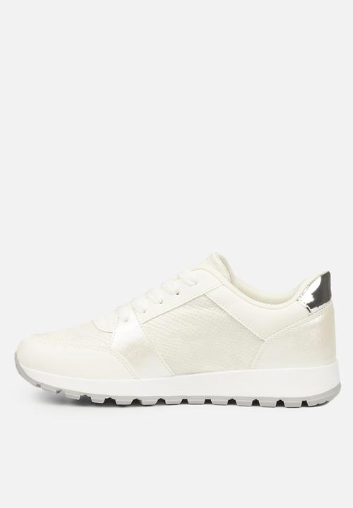 Butterfly Feet - Chrome sneaker - white
