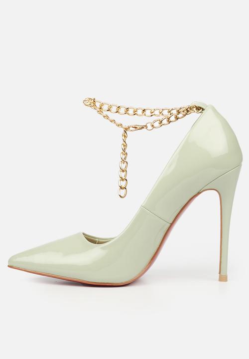 Miss Black - Tiffany court - mint