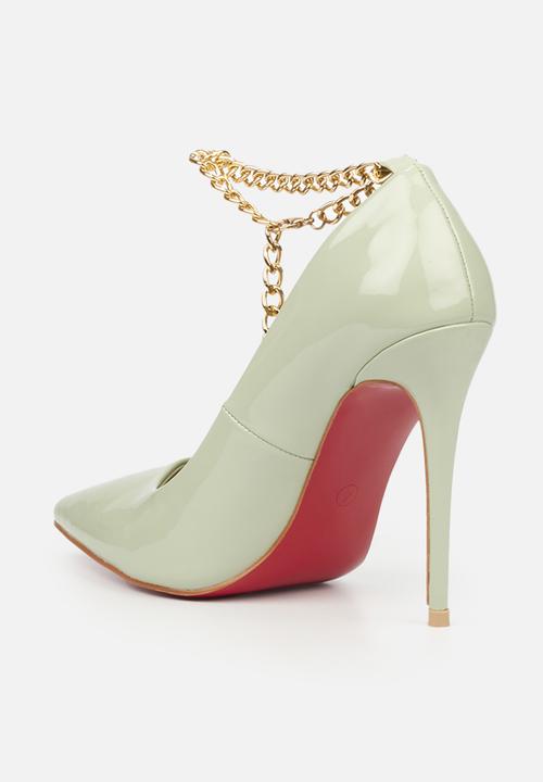 Miss Black - Tiffany court - mint