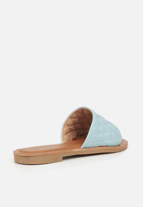 Butterfly Feet - Tassa 1 slide - blue
