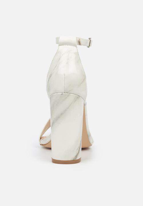 Miss Black - Aura1 heel - white