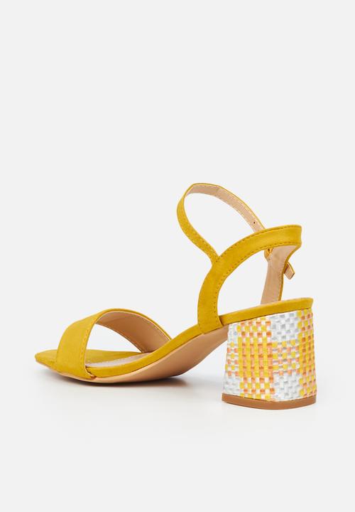 Butterfly Feet - Nicolsen 1 heel - yellow