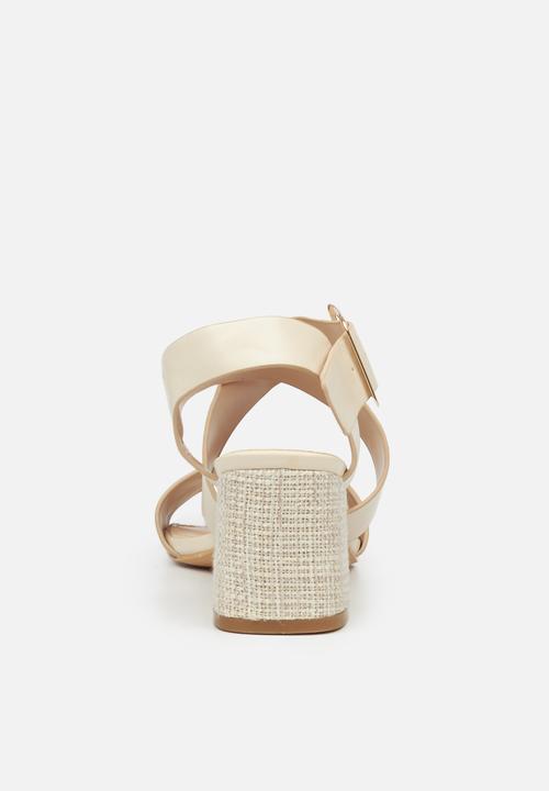 Butterfly Feet - Nicolsen 2 heel - beige