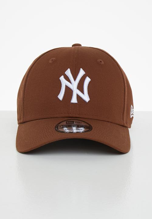 New Era - 940 league essential New York Yankees cap - brown