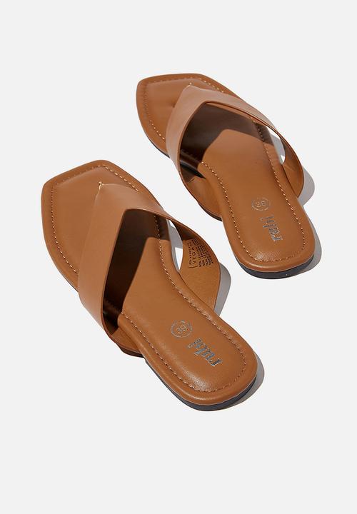 Cotton On - Everyday molly toe post sandal - tan smooth pu