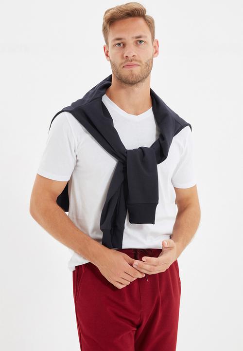Trendyol - Gus v-neck short sleeve tee - white