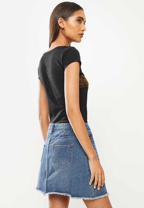 SISSY BOY - No time like now: basic round neck top with cap sleeves and bling logo - black