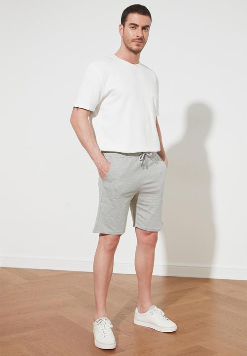 Trendyol - Lucas plain shorts - grey