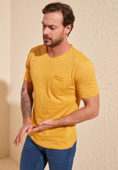 Trendyol - Raw edge short sleeve tee - yellow 