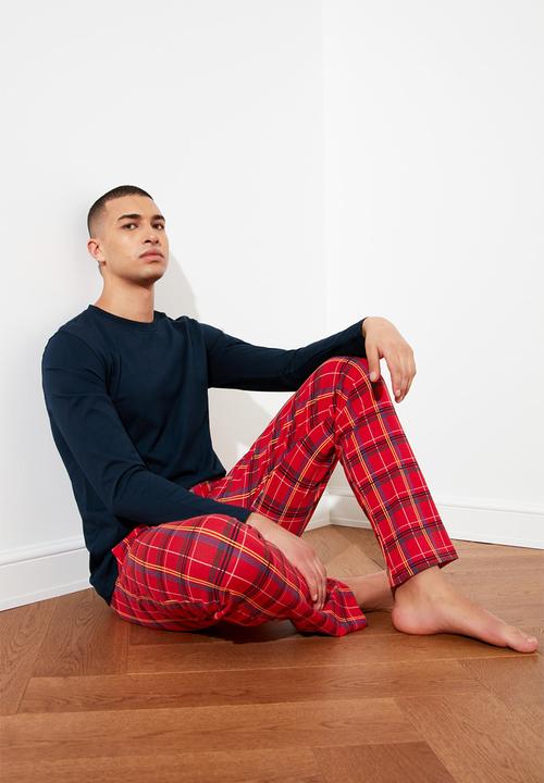 Trendyol - Check pants & long sleeve top sleep set - red & navy 