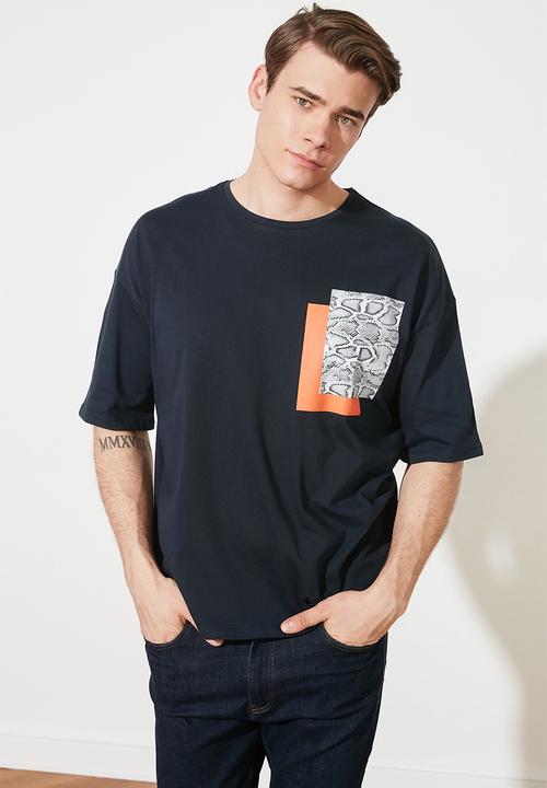 Trendyol - Chest print short sleeve tee - navy