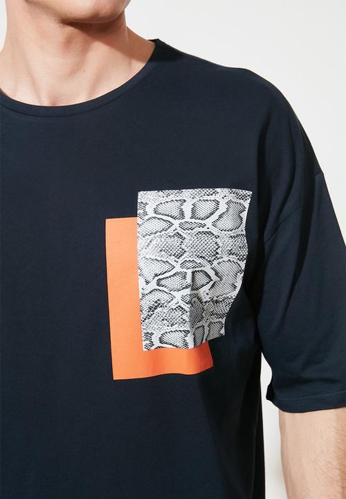 Trendyol - Chest print short sleeve tee - navy