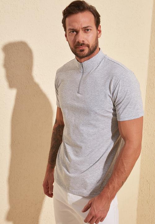 Trendyol - High neck quarter zip tee - grey