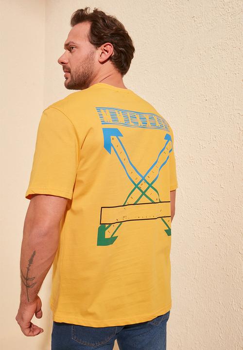 Trendyol - Arrows back print short sleeve tee - mustard
