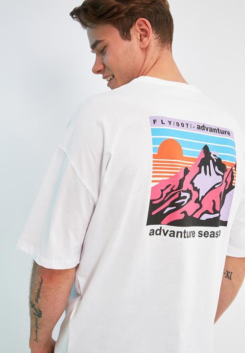 Trendyol - Mountains back print short sleeve tee - white